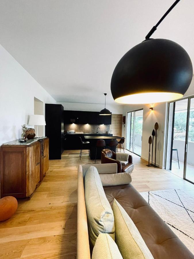 Apartment Standing Avec Vue Grand Balcon - Parking - Clim Cassis
